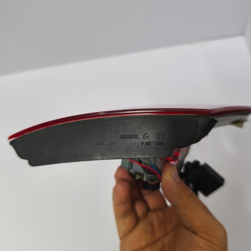 07-10 BMW E93 M3 328i 335i Left Tail Light Driver Side Stop Light Inner OEM - Picture 12 of 15