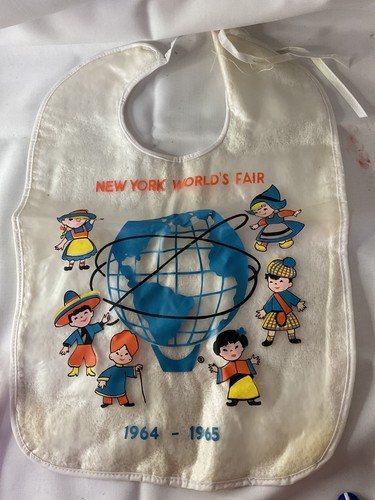 1964-1965 Worlds Fair Collectors Baby Bib Small World White VTG