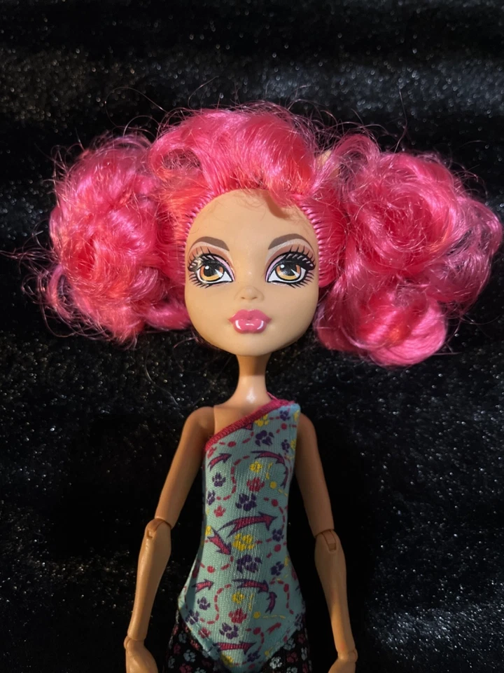 Muñeca Monster High 2011 Holoween Wolf Foto 2 de 4