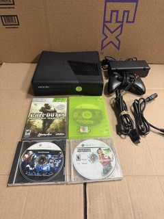 Microsoft Xbox 360 S Black Console Bundle With Controller Tested / Working