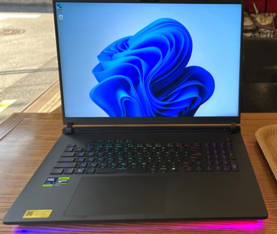 ASUS ROG Strix G18 G814FP-S9047 / FreeDOS 18'' RTX5070 AMD 9 9955HX 32GB/1TB