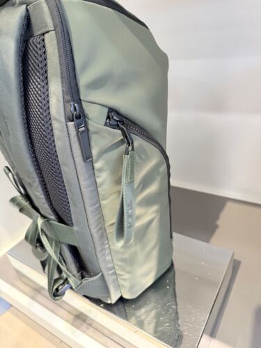 NEW Tumi Tahoe VASSAR FLAP Nylon Blend 18.75” Laptop Backpack - SPRUCE GREEN - Picture 3 of 4