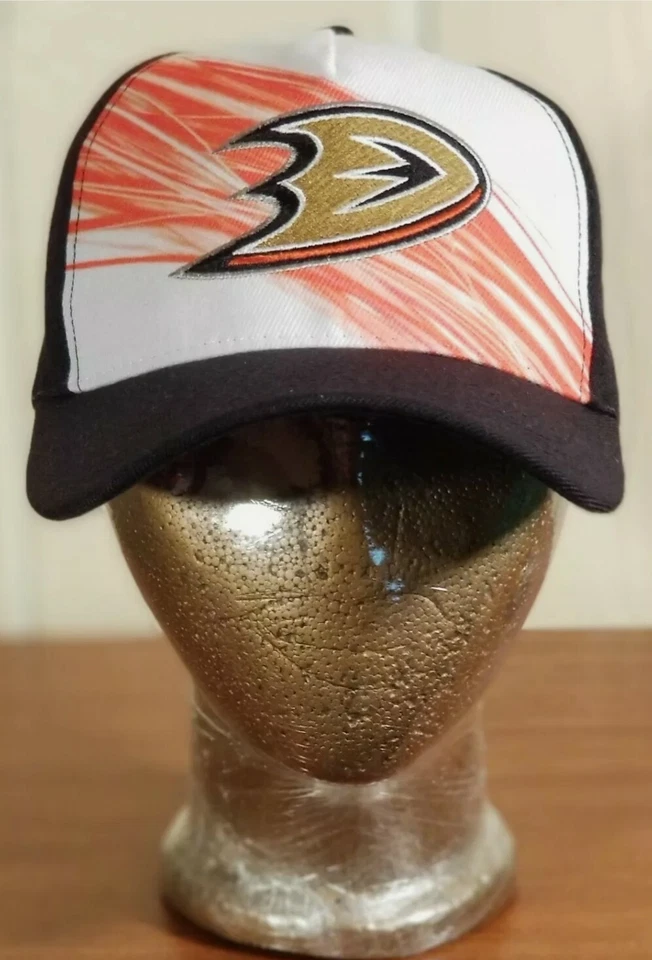 NHL Anaheim Ducks - Corey Perry #10 - Wild Wingers - Red Robin Sixth Man Gorra Gorra Foto 2 de 4