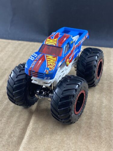 Hot Wheels Race Ace #68 Monster Truck 1:64, COMB SHIP $1 PER