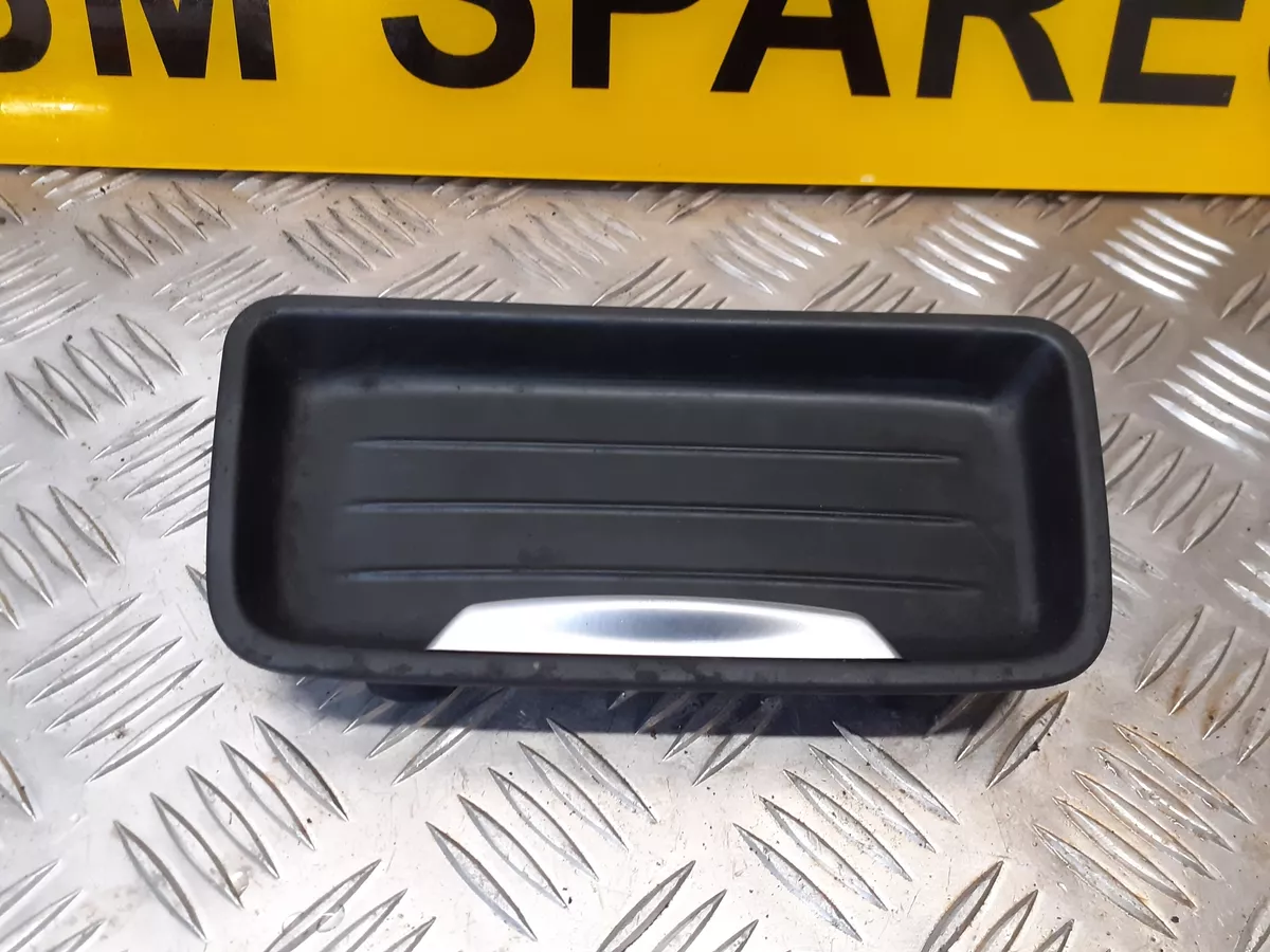 Bmw f30 cup holder cover deals