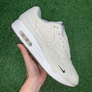 dover street market air max