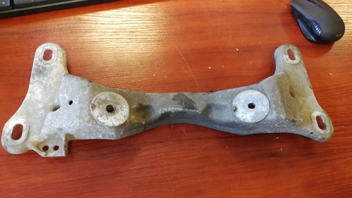 BMW 1 3er E81 E87 E90 E91 E92 Getriebeträger Träger Halterung Halterung Benzin