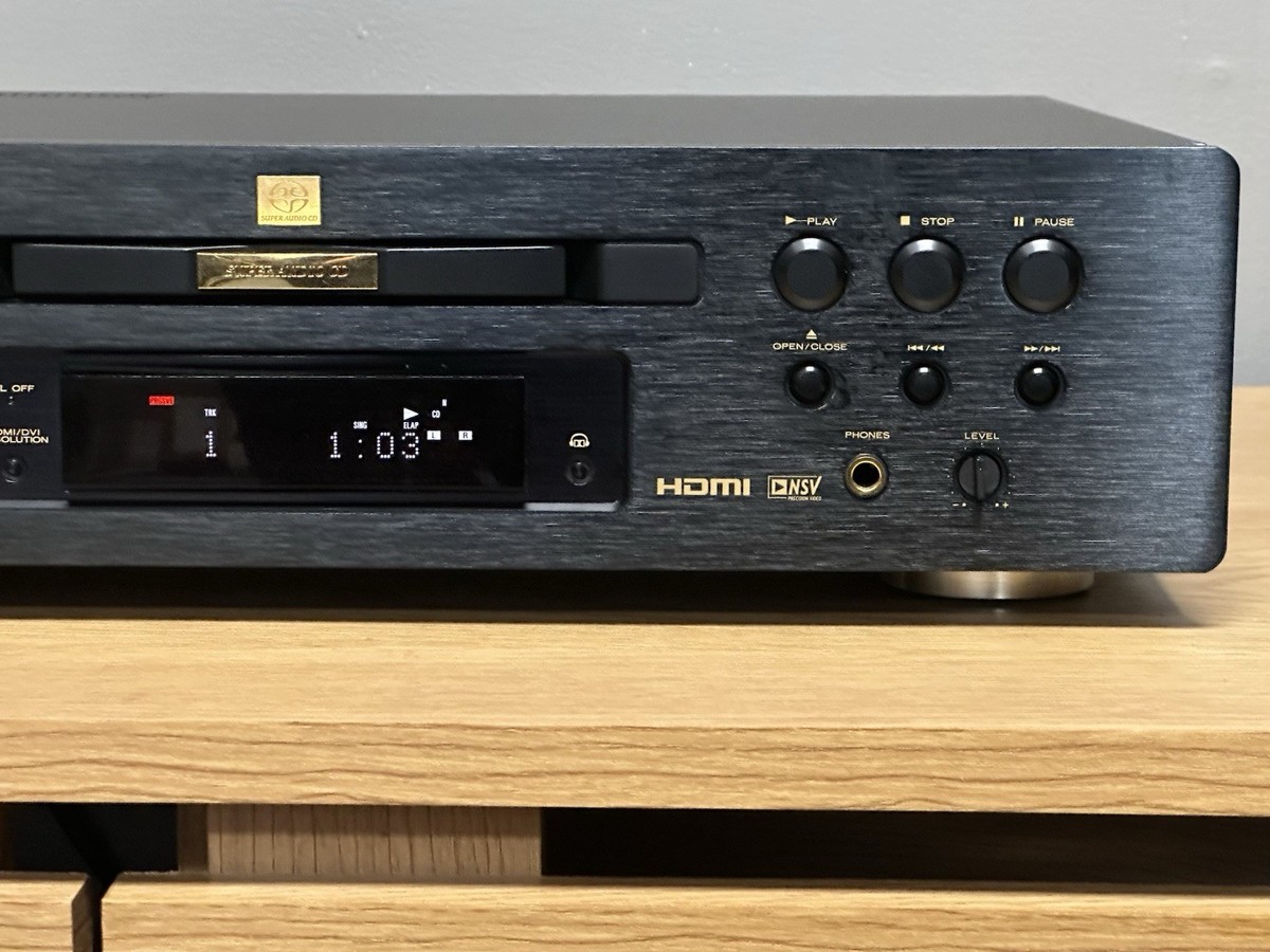 Marantz DV9600 Universal CD DVD Player – Audiophile Quality