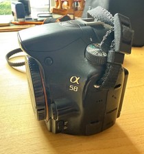 Sony Alpha SLT-A58K 20.1 MP SLR-Digitalkamera...