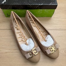 Sam Edelman Mage Oatmeal Suede Ballet Flats Gold Logo Bow Womens 10 M NIB