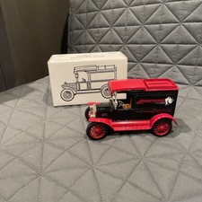 Ertl 1913 Model T Delivery Bank Red And Black New In Box
