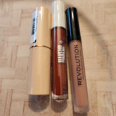 Revolution Nude Lip Gloss F17 Base Stick Foundation Deep Lip Gloss