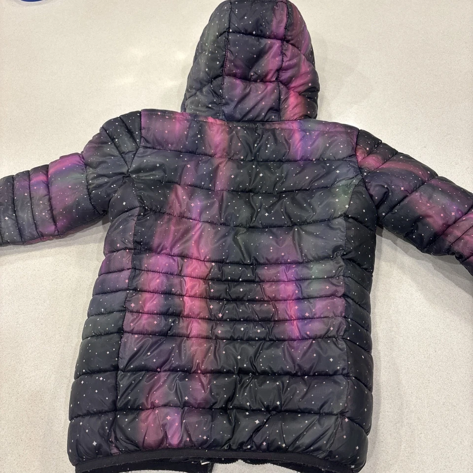 Casaco acolchoado Nike feminino tamanho 4-5 anos pequeno roxo preto - Imagem 2 de 4