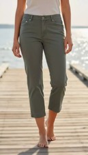 Faded Glory Women's Cropped Pants Olive Size 6