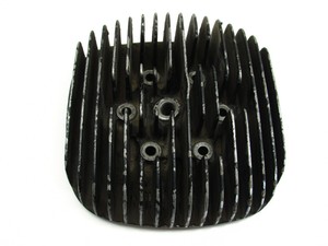 SUZUKI-1976-1977-1978-RM125-CYLINDER-HEAD-ISZZ256