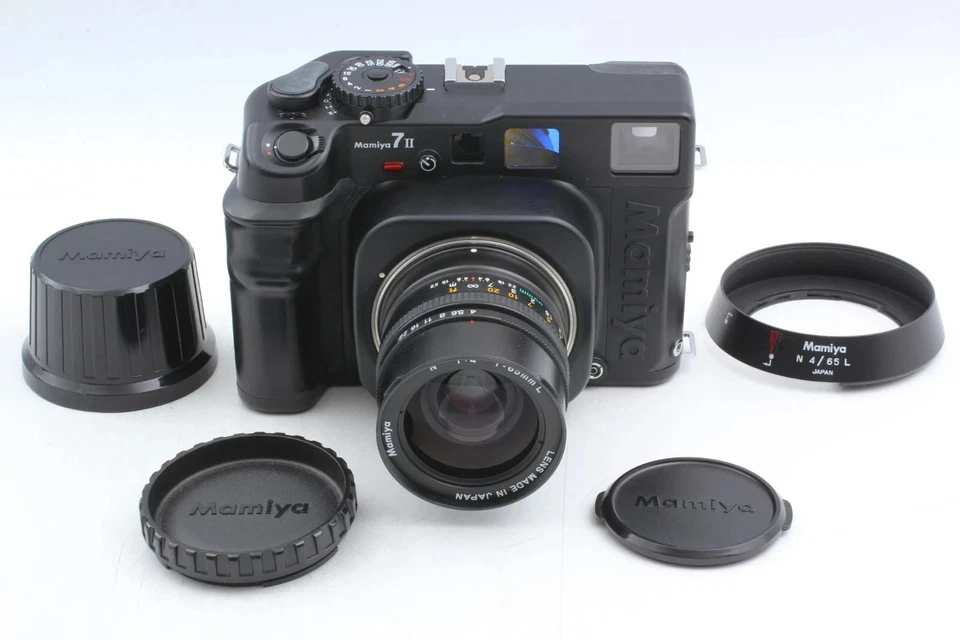 MINT+++ w/ Hood" Mamiya 7II Black 6x7 Film Camera Body N 65mm f/4 L Lens - Image 3 of 4