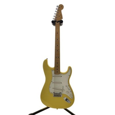 Fender PLAYER STRAT 2020 Electric Guitar Yellow SSS