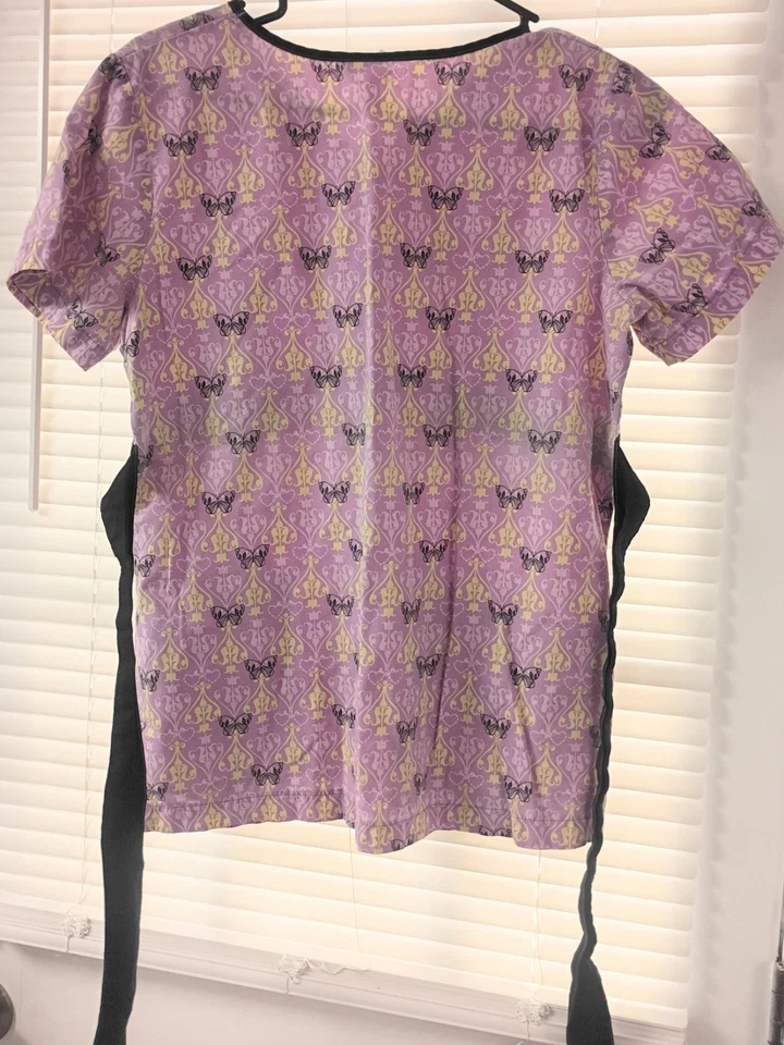 Peaches Scrub Top Purple Yellow Blk W/ Butterflies Tie In Back At Waist Sz S - Image 4 of 4