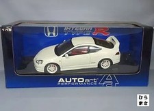 1/18 Integra Type R White PERFORMANCE