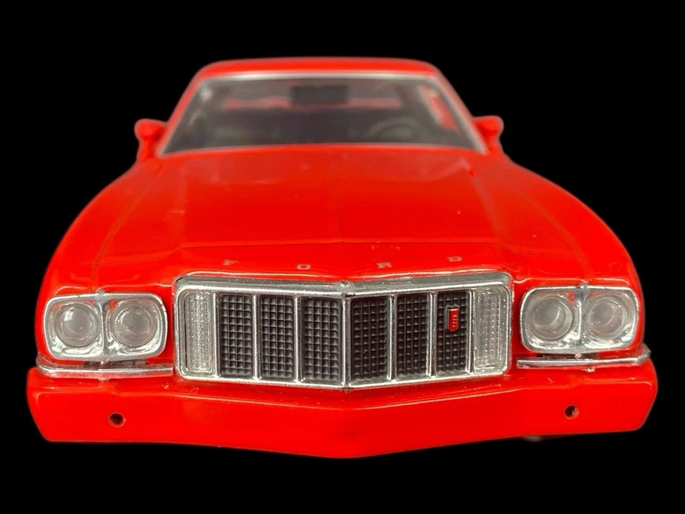 2017 Greenlight 1976 Ford Gran Torino Starsky & Hutch modelo de carro fundido vermelho - Imagem 3 de 4