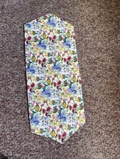 Summer Reversible Floral With Birds Quilted Table Runner Handmade 40 x 15.5