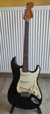 FENDER STRATOCASTER 1972 vintage original BLACK USA one string