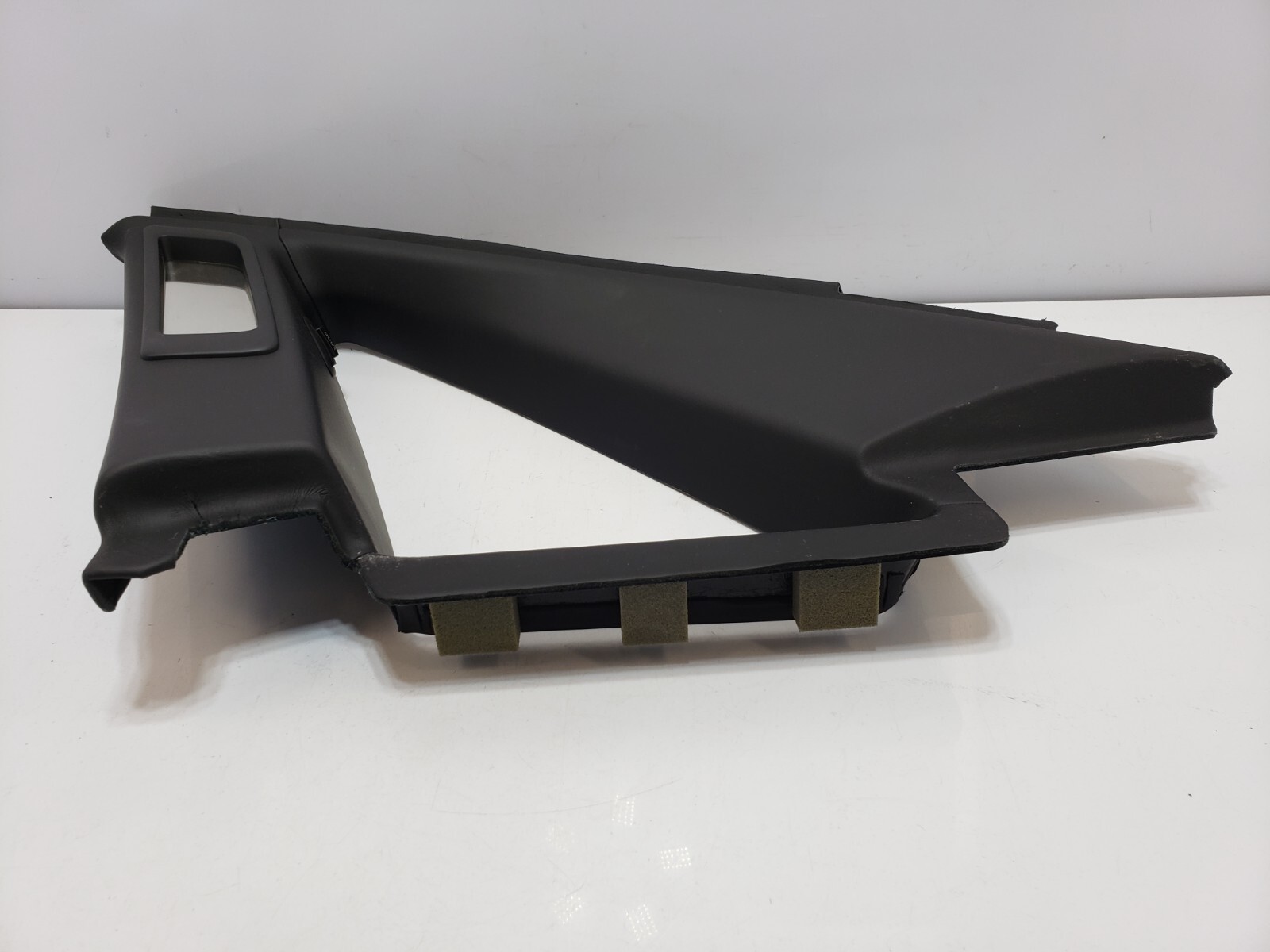 ✅ 10-14 OEM Rolls-Royce Ghost RR4 Rear Right Passenger C Pillar Trim Black