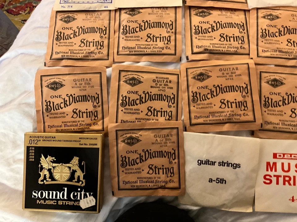 Lote Mixto de 20+ Cuerdas de Guitarra Vintage Nuevas Foto 3 de 4