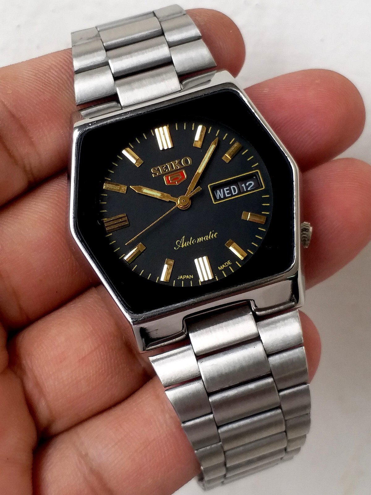 1970er Vintage Seiko 5 Automatik Wind Day Date schwarzes Zifferblatt Herren seltene Uhr 37 mm - Bild 4 von 12
