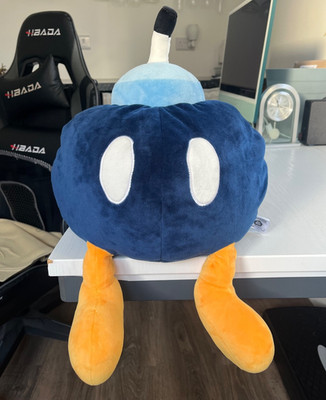 Super Mario Mega Plüschtier Bob-Omb 38 cm groß sauberer Zustand