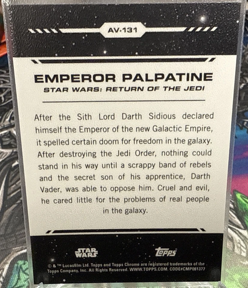 2024 Topps Chrome Star Wars Emperor Palpatine Aurebesh Gold Variation 1/50 Alpha - Imagem 2 de 2