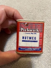 Pickwick Nutmeg Paper Label  Spice Tin 1 Ounce Net Weight Kansas City, MO  As is