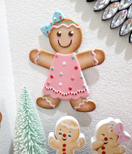 Christmas Pink Gingerbread Girl Ornament Wreath Tabletop Metal Wall Sign 13"x10