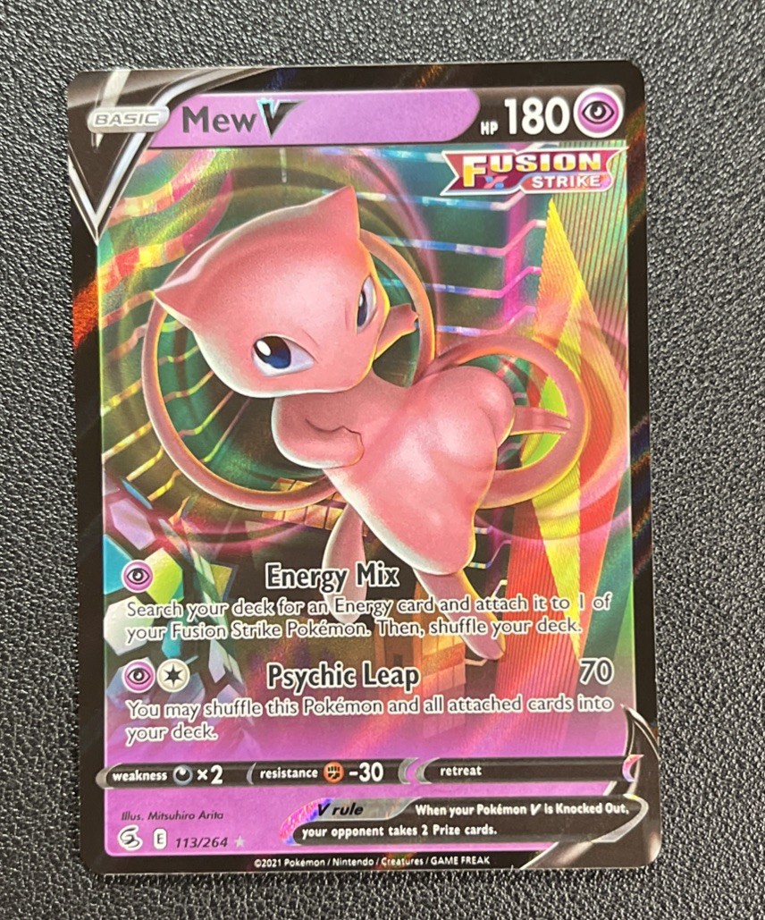 Mew V 113/264 Swsh08: Fusion Strike Holo NM