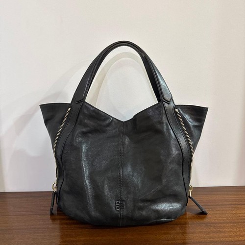 Givenchy black leather tote bag silver zipper 32882