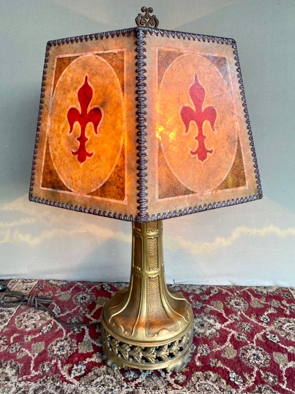Vintage 20's Large Mica Table Lamp