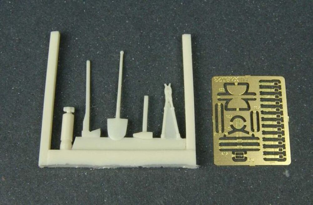 Hauler Models HLX48023 - 1:48 German Tank Tools - Accessories