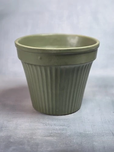 Vintage MCCOY FLORALINE #501 Olive Planter / Bulb Starter 5"x 5.5"  Fluted