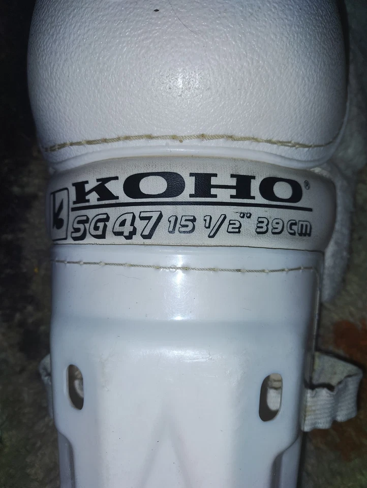 Espinilleras para piernas de hockey sobre hielo KOHO 15 1/2" 39 cm SG 47 Foto 2 de 3