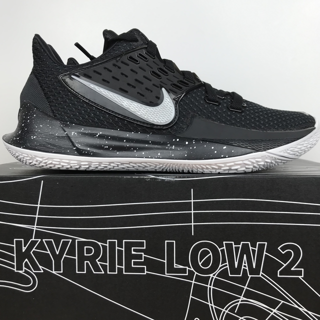 kyrie casual shoes