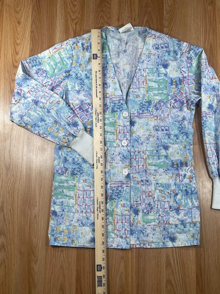 Crest Style 5186 98 Long Sleeve Front Button Nursing Scrub Top Women’s Size S - Image 3 of 4