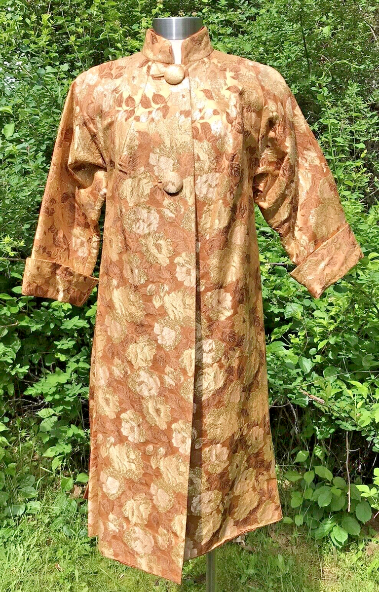 VINTAGE BETTY HIGGINS HAWAII LAME BROCADE ORIENTAL DINNER COAT 