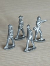 Lot Tin Figures Tin Soldiers Unpainted 4 Pieces With Weapons Rifle
