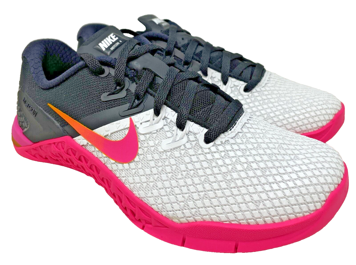 Size Nike Women's Metcon XD White Fuchsia