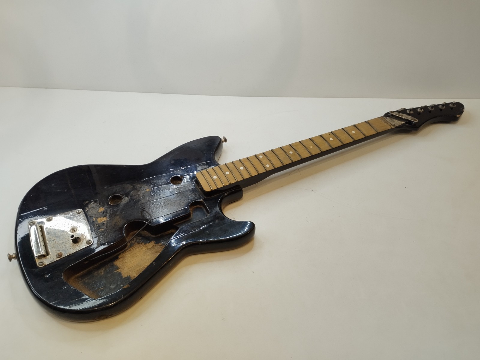 Guitarra Eléctrica Soviética Futurama Rhythm Solo URSS Proyecto De Colección Para Piezas