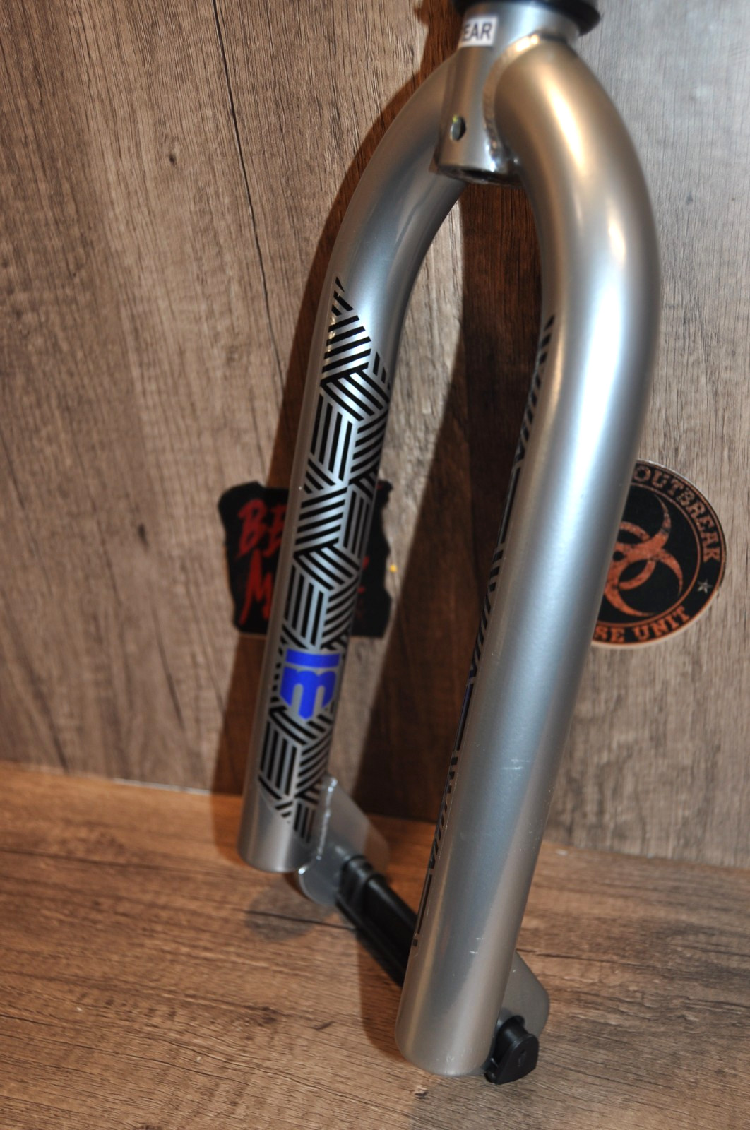20' Mongoose BMX Bike 1 1/8 in - Threadless BMX Fork Bearing
