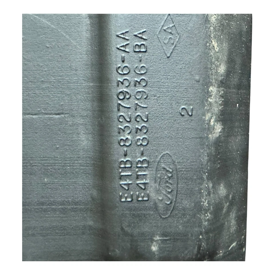 Ford F-350 1980-1989 DRW doble 7,3 Idi 6,9 diésel cuello de llenado de combustible Foto 2 de 4