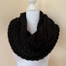 Aeropostale Chunky Knit Women’s Infinity Scarf One Size Black Winter Y2K