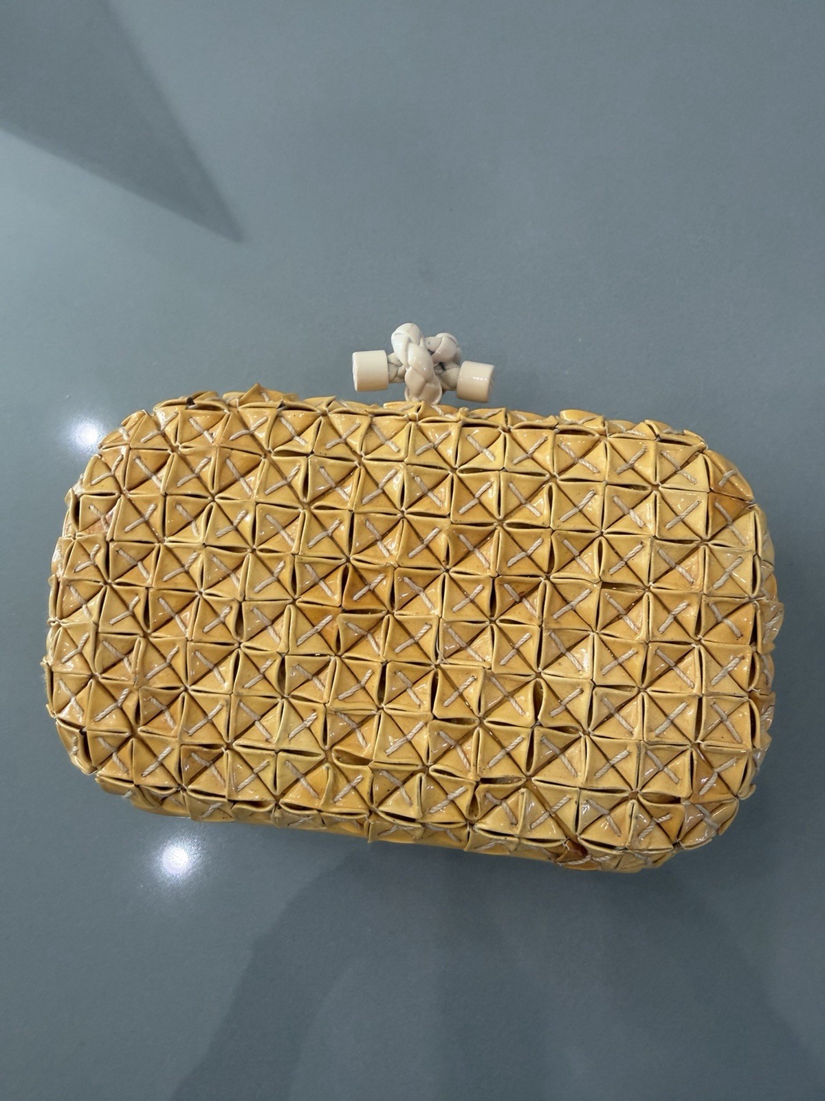 Bottega Veneta Knot- embellished Leather Yellow  Bag Clutch Limited Edition thumbnail 9