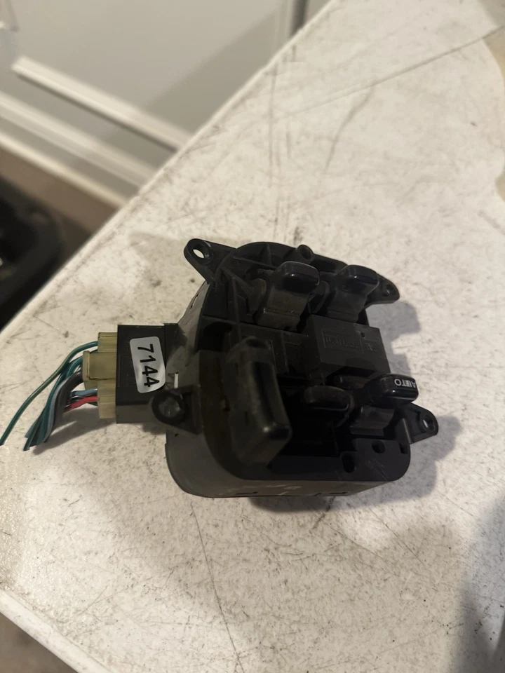 1995-1999 SUBARU LEGACY DRIVERS PUERTA DELANTERA VENTANA ELÉCTRICA INTERRUPTOR CONTROL FABRICANTE DE EQUIPOS ORIGINALES... Foto 4 de 4